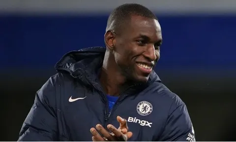 Phản ứng hài hước của Nicolas Jackson khi được hỏi về cơ hội vô địch của Chelsea