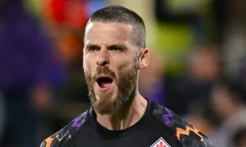 Thua đau MU, Man City còn bị De Gea châm chọc
