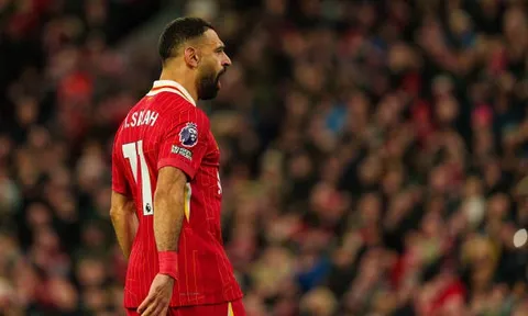 Biến động tại Anfield, tương lai của Salah sáng tỏ