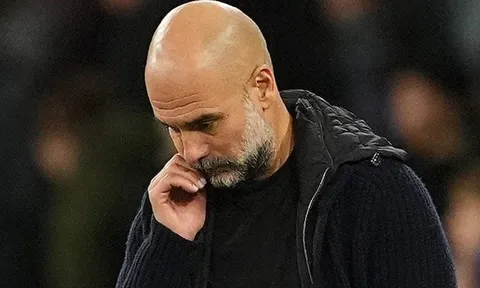Lần đầu tiên Pep Guardiola bất lực đến đáng thương