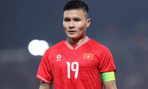 Quang Hải vs Suphanat: Kẻ 8 lạng, người nửa cân