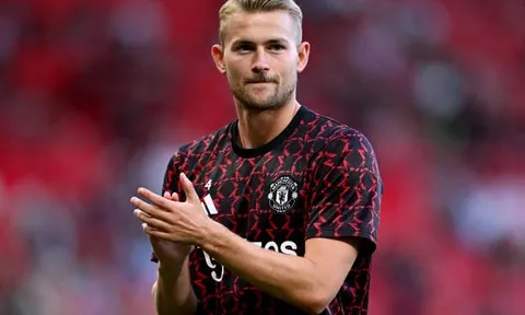 Wes Brown dự đoán thời điểm De Ligt bùng nổ ở MU