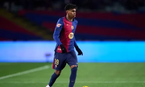 Barca đau đầu với yêu sách về Yamal