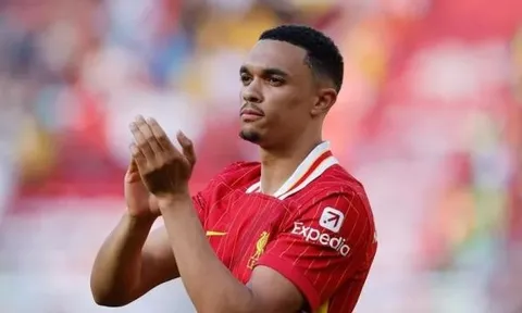Liverpool gửi đề nghị 'khủng' cho Alexander Arnold
