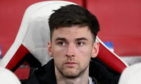 NÓNG: Arsenal chia tay một cầu thủ sau trận Crystal Palace