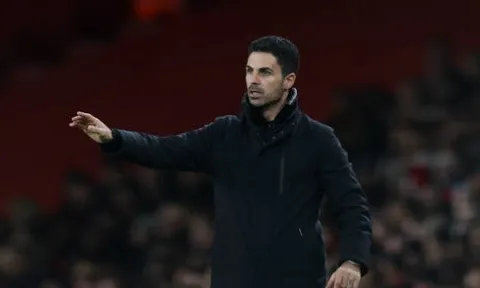Arsenal nắm lợi thế bất ngờ trong cuộc đua vô địch với Liverpool, Chelsea