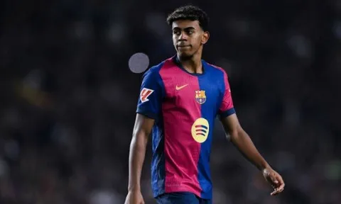 Đề nghị khủng của PSG càng làm rõ lập trường của Barca với Yamal