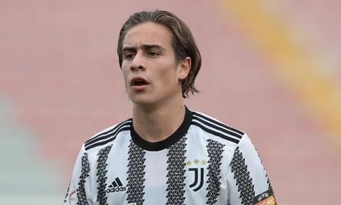 Juventus nên bán hay giữ Kenan Yildiz trước sự săn đón của MU, Arsenal?