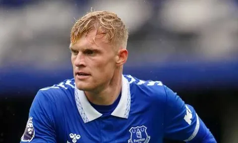 Man United sẵn sàng chiêu mộ tuyển thủ Anh vào tháng Giêng