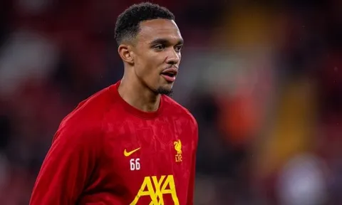 Trent Alexander-Arnold nhận lời cảnh báo trước thương vụ chuyển nhượng đến Real Madrid