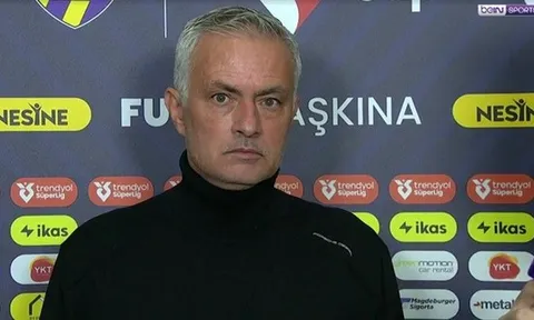 Mourinho: "1 trận đấu thảm họa"