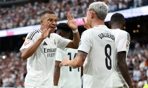 Real hạ đẹp Sevilla, Valverde khen Mbappe là "tấm gương và thủ lĩnh"