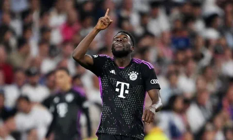Bayern đã làm gì để khiến Real phải lo lắng về Alphonso Davies?