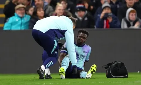 Phát biểu tranh cãi: Saka chấn thương ở thời điểm hoàn hảo với Arsenal