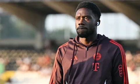 Alphonso Davies không còn là ưu tiên của Man United