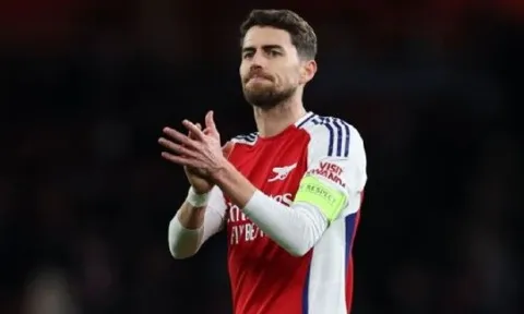 Jorginho tiết lộ bầu không khí ở Arsenal