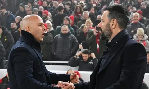 Van Nistelrooy đánh giá cơ hội vô địch của Liverpool