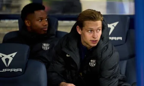 Tương lai bất định của Frenkie de Jong tại Barcelona