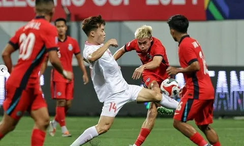 Báo Singapore: Đánh bại Việt Nam khó như leo núi Fansipan