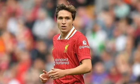 Chiesa tìm đường rời Liverpool chỉ sau 5 tháng