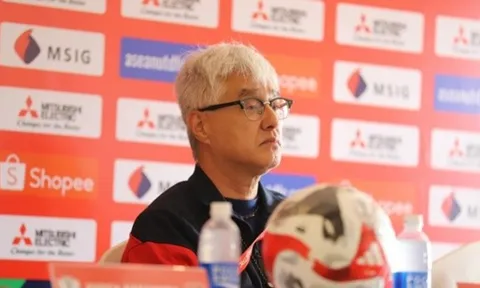 HLV Singapore: 'ĐT Việt Nam có bao nhiêu phần trăm làm tôi bất ngờ?'