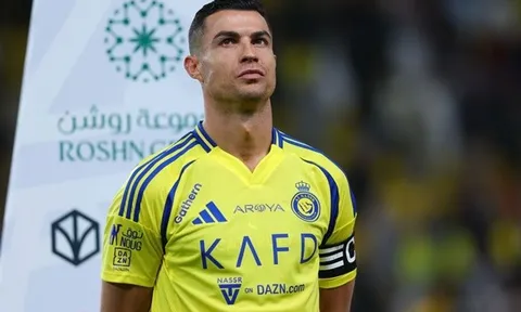 Ronaldo gây bất ngờ khi "bật mí" về khả năng gia nhập Manchester City