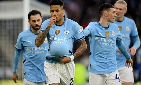 2 điểm sáng trong bức tranh tối màu của Man City