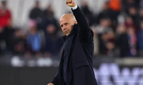 Vùi dập West Ham, Slot nói gì về cuộc đua vô địch?
