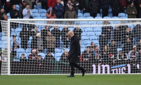3 quyết định sai lầm khiến Manchester City liên tục thua