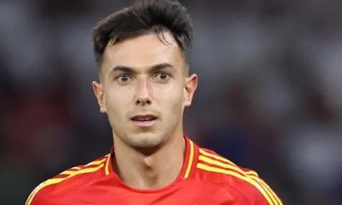 Martin Zubimendi 'bị quyến rũ' bởi Liverpool