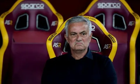 Mourinho: Tôi nên rời Roma sớm hơn