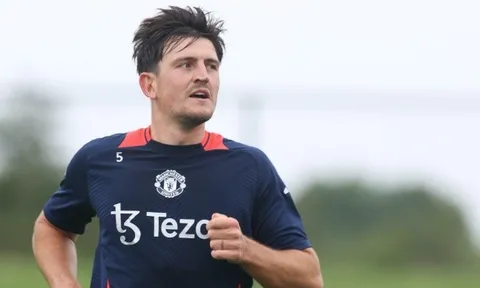CHÍNH THỨC! Man Utd gia hạn với Harry Maguire thêm 12 tháng