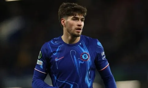Sai lầm của Barcelona có thể là cứu cánh cho Chelsea