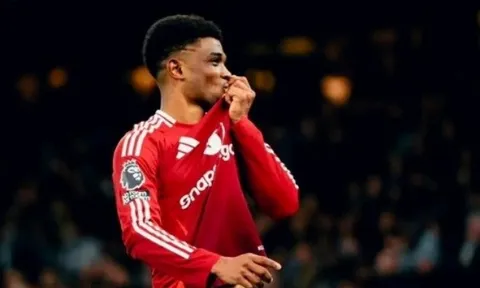 CHÍNH THỨC! Amad Diallo đoạt cú đúp giải thưởng ở Man United