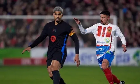 Đội trưởng Barca lên tiếng về vụ việc Dani Olmo và Pau Victor
