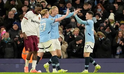 Man City khởi đầu năm mới tưng bừng, hủy diệt West Ham 4-1