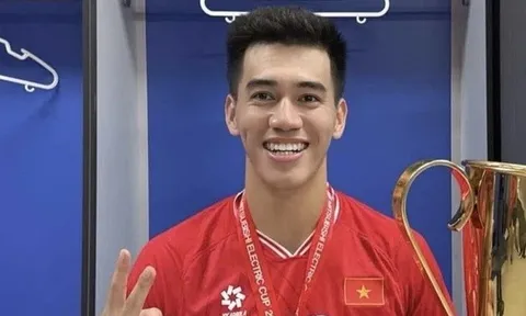 Tiến Linh đi vào lịch sử