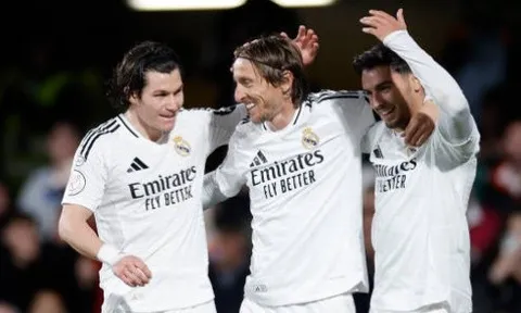 Real hủy diệt đối thủ 5-0 ở Copa del Rey