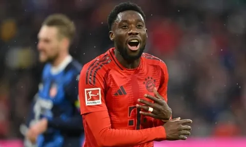 Ngã rẽ cho Davies: Động thái của Bayern, MU lẫn Real Madrid