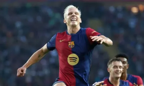 Hansi Flick phản ứng khi Barcelona được đăng ký Olmo và Victor