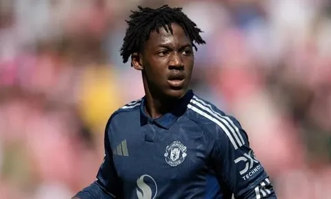 Man Utd báo giá Kobbie Mainoo cho Chelsea