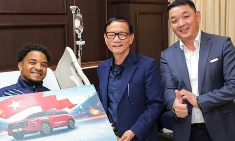 Xuân Son nhận hai ô tô gần 2 tỷ đồng sau chức vô địch AFF Cup 2024