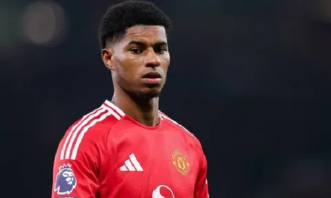 HLV AC Milan lên tiếng về khả năng chiêu mộ Rashford từ MU