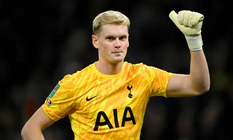 Antonin Kinsky - Từ tân binh hụt của Chelsea đến người hùng Tottenham