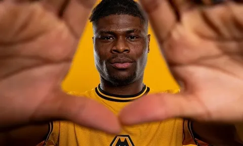 Agbadou có phải là bản hợp đồng giúp Wolves trụ lại Ngoại hạng Anh?