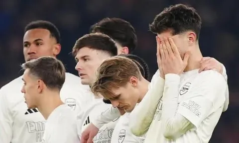 Tuần lễ đau thương chỉ ra điều Arsenal nên làm
