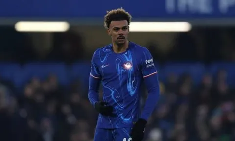 Chelsea đòi 29 triệu bảng cho chữ ký của Renato Veiga