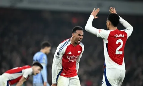 5 điểm nhấn Arsenal 2-1 Tottenham: Bước ngoặt gây tranh cãi; Điểm trừ nơi hàng công