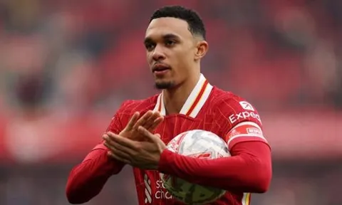 Chuyển nhượng sáng 16/1: Real Madrid từ bỏ thương vụ Alexander-Arnold, Napoli tính chiêu mộ bộ đôi MU
