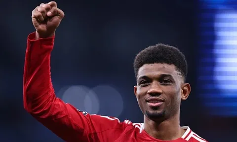 Amad Diallo: Từ nạn nhân vụ buôn người đến ngôi sao mới nhất của Man Utd
